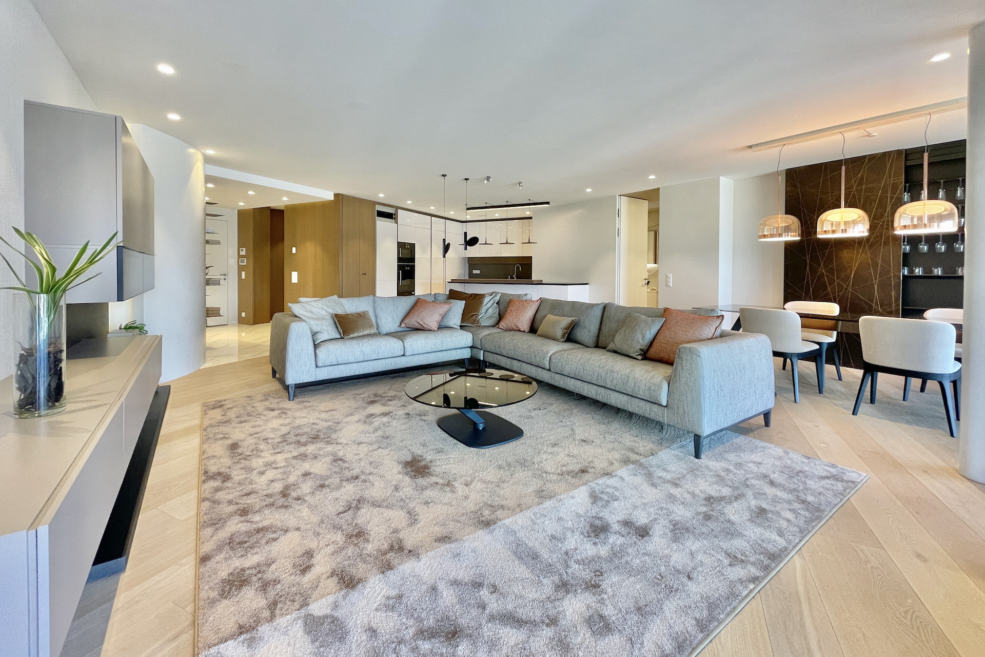 Moderne und exklusive Wohnung in der Nizza Paradise ...