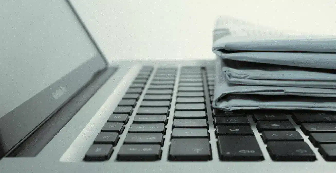 Immobilienratgeber von Ginesta - Coverbild mit ansprechendem Design